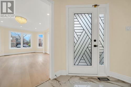 5016 Natkarni Crescent, Mississauga, ON - Indoor Photo Showing Other Room