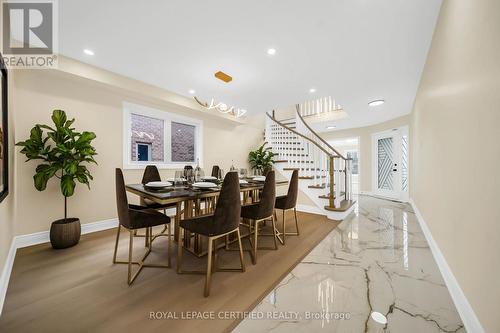 5016 Natkarni Crescent, Mississauga, ON - Indoor Photo Showing Dining Room