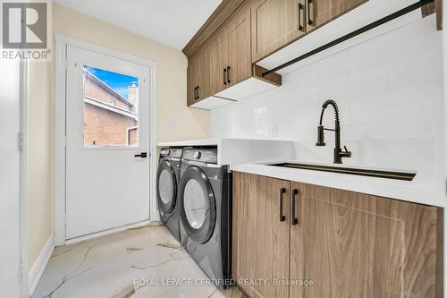 5016 Natkarni Crescent, Mississauga, ON - Indoor Photo Showing Laundry Room