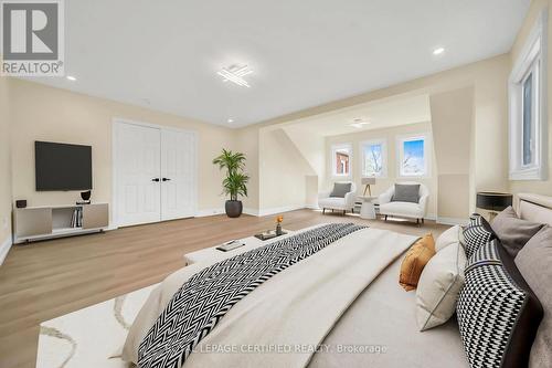 5016 Natkarni Crescent, Mississauga, ON - Indoor Photo Showing Bedroom