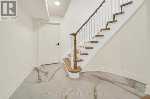 5016 Natkarni Crescent, Mississauga, ON - Indoor Photo Showing Other Room