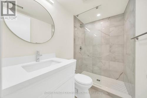 5016 Natkarni Crescent, Mississauga, ON - Indoor Photo Showing Bathroom