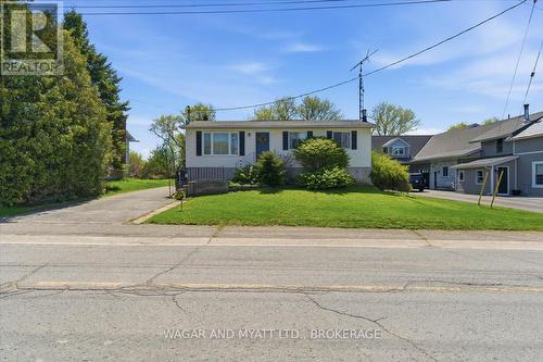 429 COUNTY RD 19 CONCESSION W  Prince Edward County (Ameliasburg Ward), ON K0K 1A0