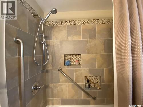536 Stanley Street, Esterhazy, SK - Indoor Photo Showing Bathroom