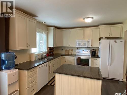 536 Stanley Street, Esterhazy, SK - Indoor Photo Showing Kitchen With Double Sink