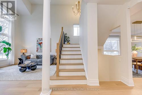 4267 Sarazen Drive, Burlington, ON - Indoor Photo Showing Other Room