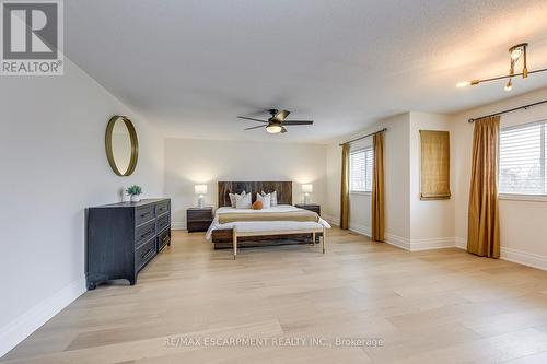 4267 Sarazen Drive, Burlington, ON - Indoor Photo Showing Bedroom