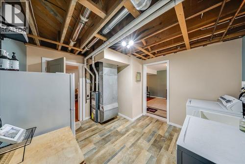 602 Schofield Highway, Warfield, BC - Indoor