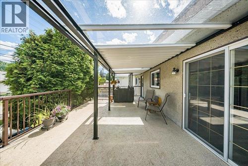 602 Schofield Highway, Warfield, BC - Outdoor With Exterior