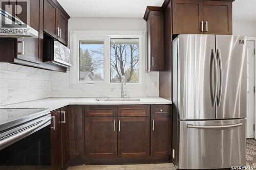 2305 Taylor Street E, Saskatoon, SK 