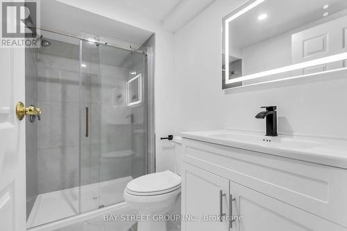 66 Amos Avenue, Waterloo, ON - Indoor Photo Showing Bathroom