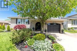 7013 GLENGOWAN CRESCENT Niagara Falls (Casey), ON L2J 3R7