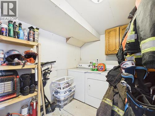 37 Windmill Crescent, Williams Lake, BC - Indoor Photo Showing Laundry Room