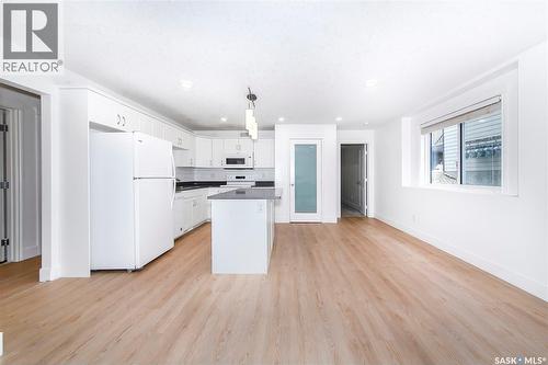 501 110 Akhtar Bend, Saskatoon, SK - Indoor Photo Showing Kitchen
