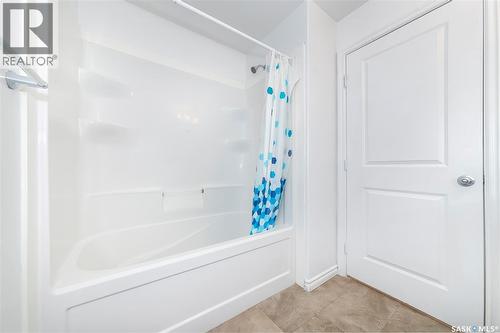 501 110 Akhtar Bend, Saskatoon, SK - Indoor Photo Showing Bathroom