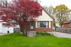 12 CONISTON ROAD Toronto, ON M1L 2J7