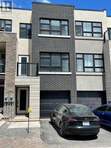 92 - 1121 COOKE BOULEVARD  Burlington, ON L7T 0C4