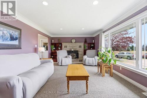 79474 Bluewater Highway, Central Huron (Goderich), ON - Indoor Photo Showing Living Room