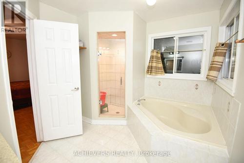 521 Navigator Drive, Mississauga, ON - Indoor Photo Showing Bathroom