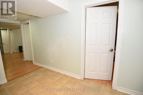 521 Navigator Drive, Mississauga, ON - Indoor Photo Showing Other Room
