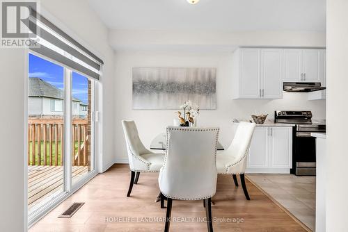 21 Sapphire Way, Thorold, ON - Indoor Photo Showing Dining Room