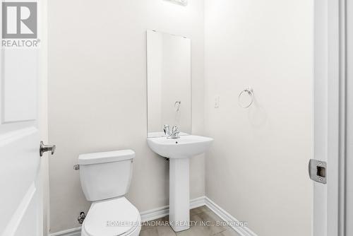 21 Sapphire Way, Thorold, ON - Indoor Photo Showing Bathroom