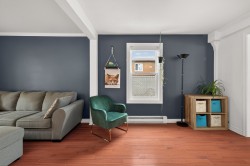 Salon - 