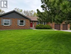 96 PENETANGORE ROW  Kincardine, ON N2Z 2N8
