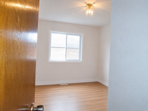 Chambre à coucher - 450  - 450B Rue Melançon, Saint-Jérôme, QC - Indoor Photo Showing Other Room