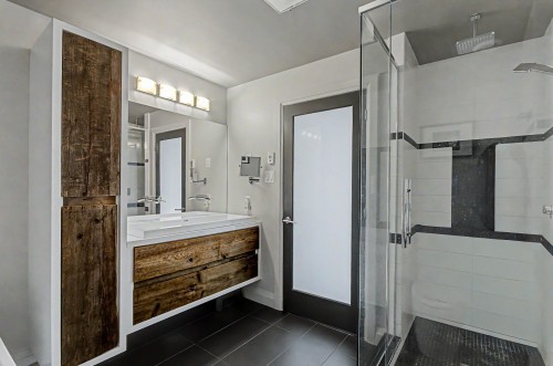 Bathroom - 212-2182 Av. Lamothe, Saint-Hyacinthe, QC - Indoor Photo Showing Bathroom
