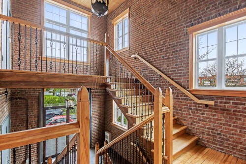 Staircase - 212-2182 Av. Lamothe, Saint-Hyacinthe, QC - Indoor Photo Showing Other Room
