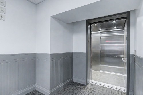 Elevator - 212-2182 Av. Lamothe, Saint-Hyacinthe, QC - Indoor