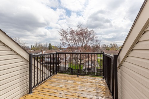 Balcon - 19 Tsse Van-Gogh, Pointe-Claire, QC - Outdoor With Exterior