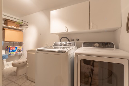 Salle de lavage - 19 Tsse Van-Gogh, Pointe-Claire, QC - Indoor Photo Showing Laundry Room