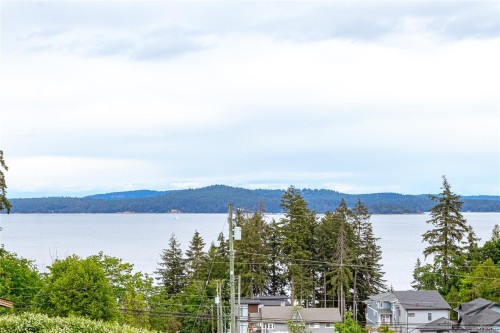 3205 Douglas St, Chemainus, BC 