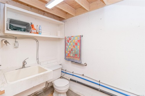 3205 Douglas St, Chemainus, BC 