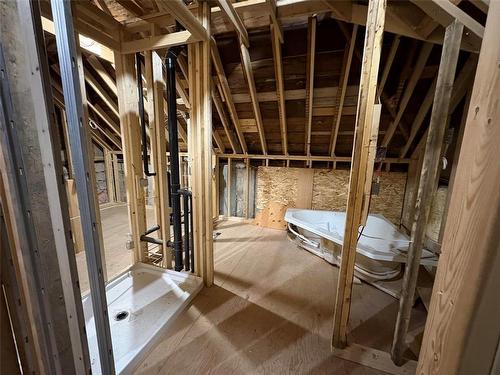 Ensuite - 108 Hossack Avenue, Killarney, MB - Indoor