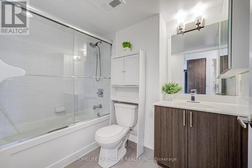 714 - 75 Norman Bethune Avenue S, Richmond Hill, ON - Indoor Photo Showing Bathroom