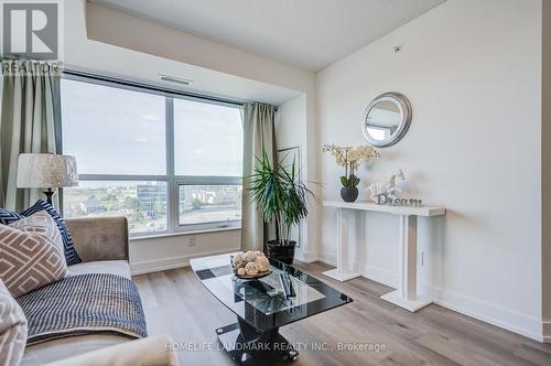 714 - 75 Norman Bethune Avenue S, Richmond Hill, ON - Indoor Photo Showing Other Room