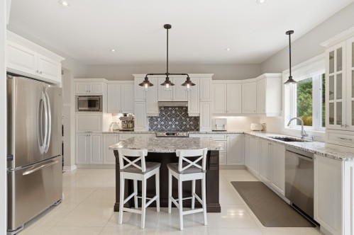 Cuisine - 16500 Rue Du Jade, Mirabel, QC - Indoor Photo Showing Kitchen With Upgraded Kitchen