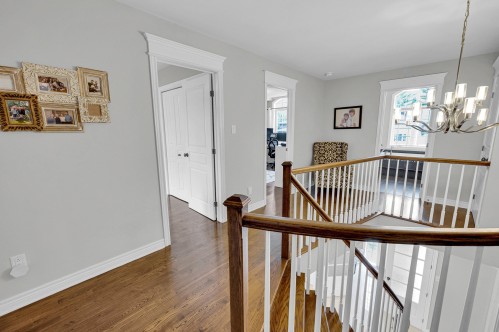 Hall d'entrée/Vestibule - 16500 Rue Du Jade, Mirabel, QC - Indoor Photo Showing Other Room