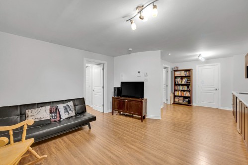 Sous-sol - 16500 Rue Du Jade, Mirabel, QC - Indoor Photo Showing Living Room