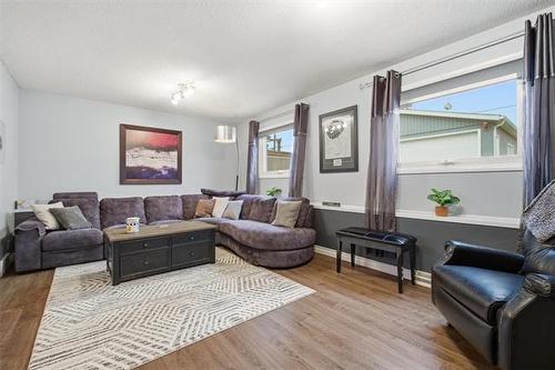 1215 De Graff Pl, Winnipeg, MB 