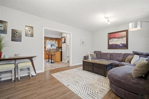 1215 De Graff Pl, Winnipeg, MB 