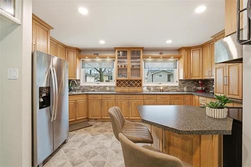 1215 De Graff Pl, Winnipeg, MB 