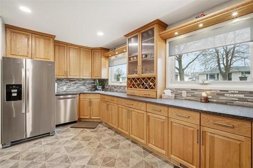 1215 De Graff Pl, Winnipeg, MB 