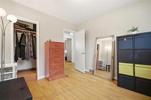1215 De Graff Pl, Winnipeg, MB 