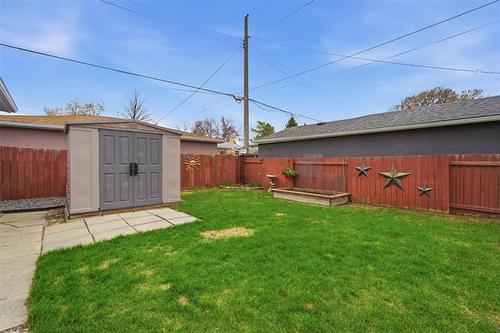 1215 De Graff Pl, Winnipeg, MB 