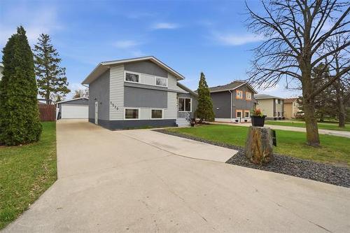 1215 De Graff Pl, Winnipeg, MB 