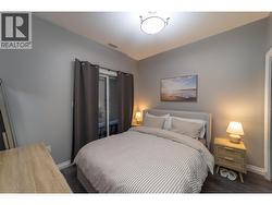 Primary bdrm - 